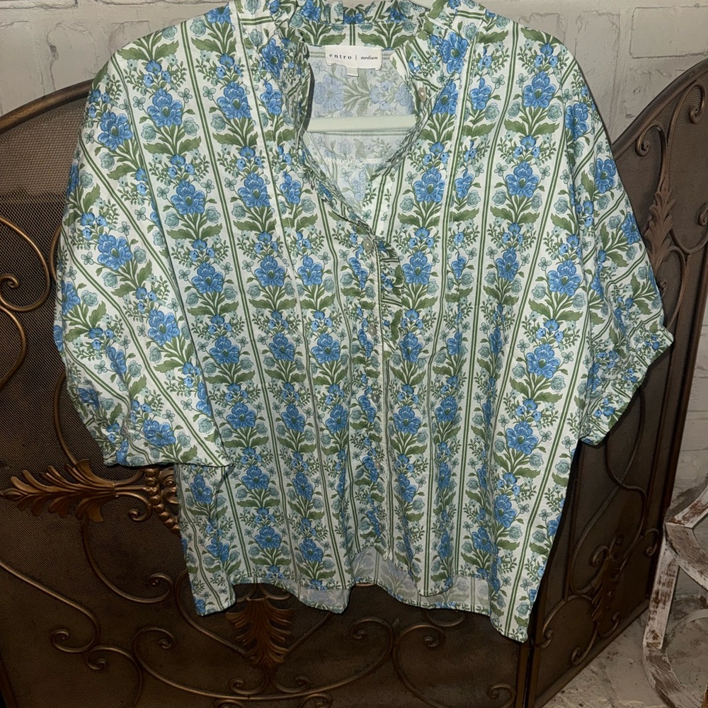 entro Blue and Green Floral Button-Down Shirt